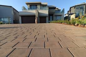 Best Custom Driveway Design  in Centerville, TN